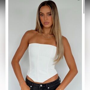 WHITE FOX WHITE CORSET NEVER WORN. SIZE S.